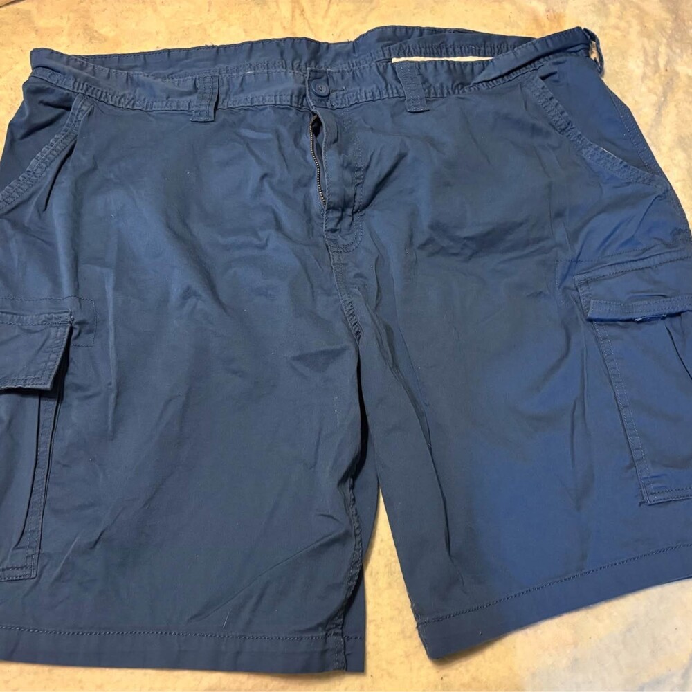 Men’s George’s Royal Blue Cargo Shorts.Sz46